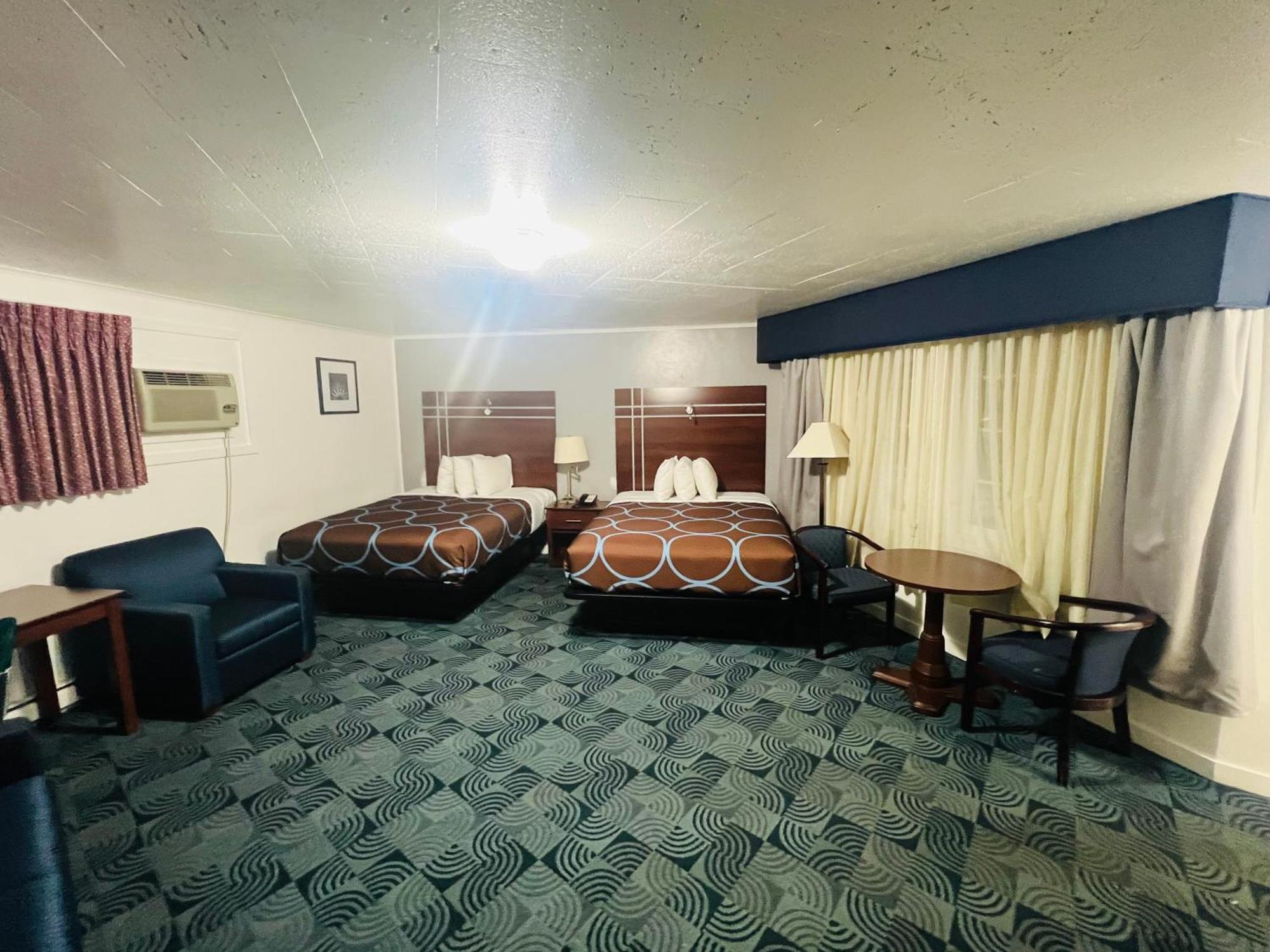 Berkshire Inn พิตส์ฟิลด์ ภายนอก รูปภาพ